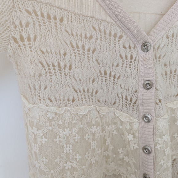 Free People Cream Beige Lace Wool Alpaca Honeysuckle Cardigan Sweater, size M - Picture 6 of 9